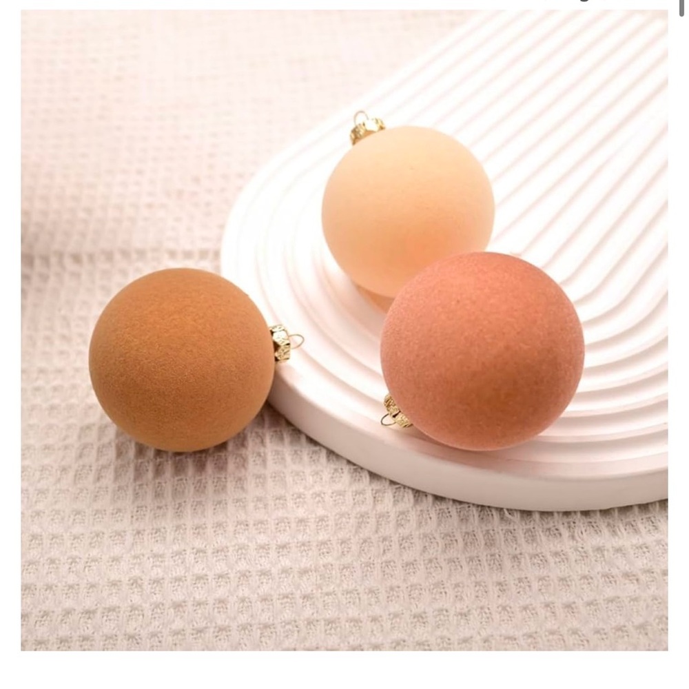 Elegant Beige Holiday Ornaments Set